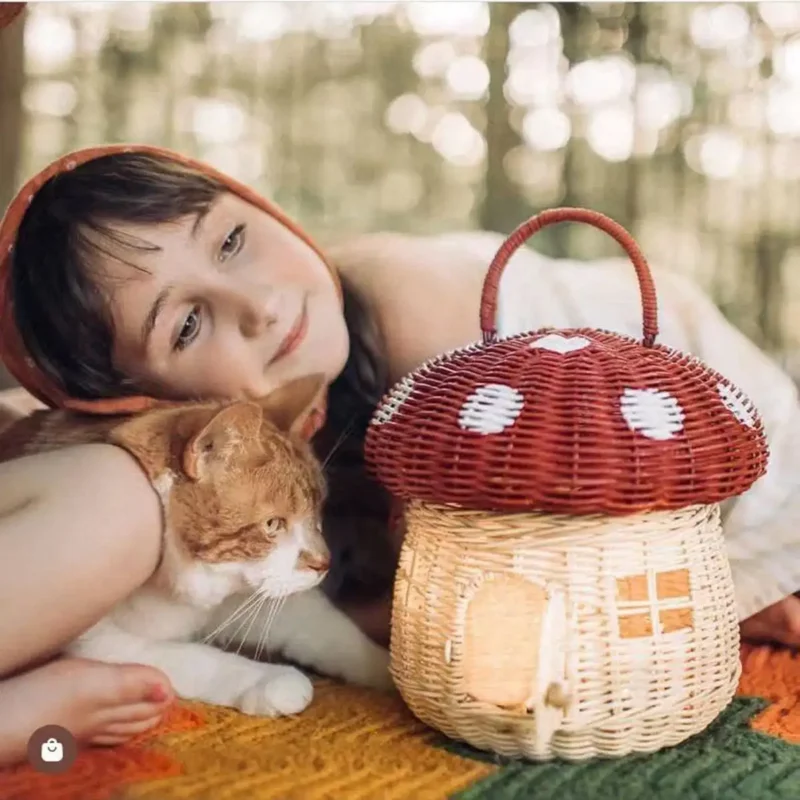 Handcrafted Mushroom Shaped Rattan Picnic Basket with Handle for Beach Outings and Kids Storage - Image 8