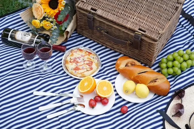 Handcrafted Wicker Picnic Basket for 2 with Waterproof Blanket and Sand-Proof Mat - Image 4