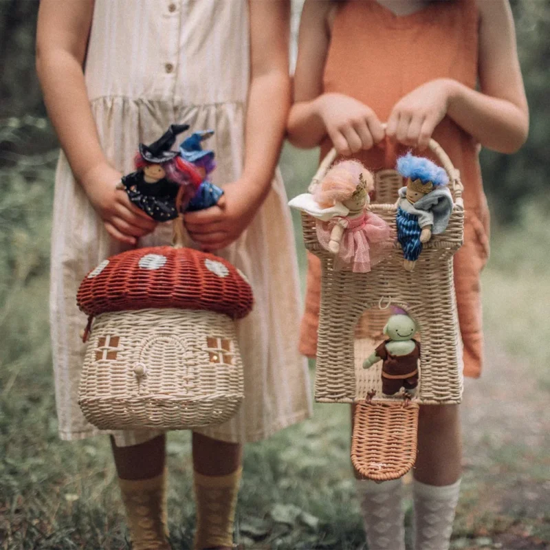 Handcrafted Mushroom Shaped Rattan Picnic Basket with Handle for Beach Outings and Kids Storage - Image 3