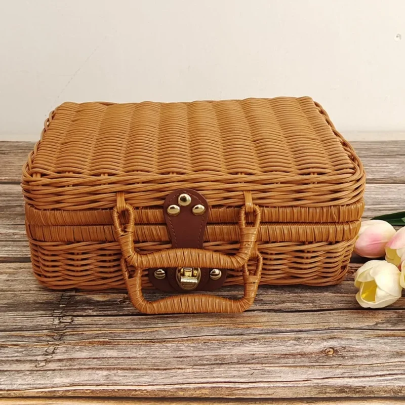 Vintage Wicker Picnic Basket with Secure Latch for Outdoor Dining and Storage - Image 6